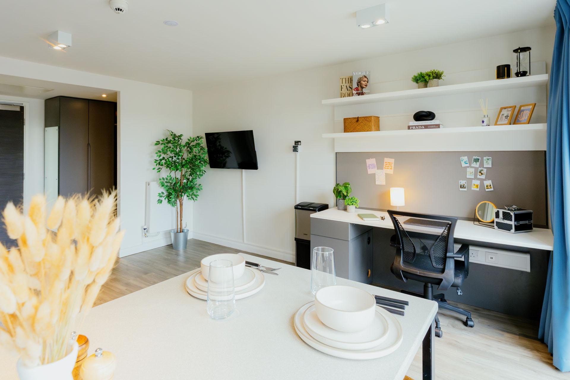  Platinum Studio  -  Portswood House  - Gallery -  5