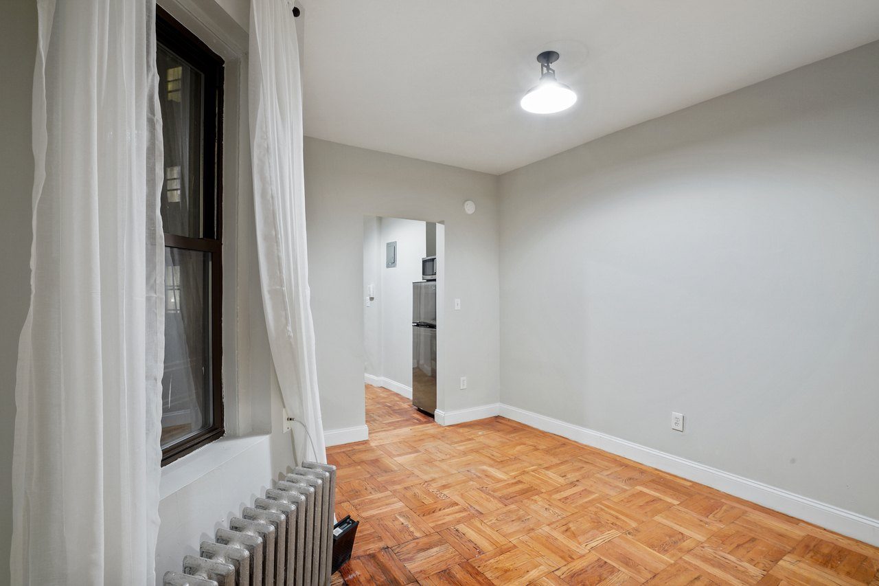  #1120: East Village - 1 Bedroom (Queen)  -  #1120: East Village  - Gallery -  36