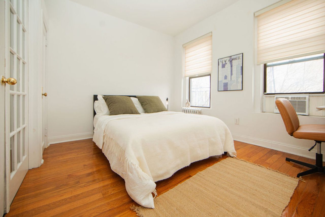  #1120: East Village - 1 Bedroom (Queen)  -  #1120: East Village  - Gallery -  4