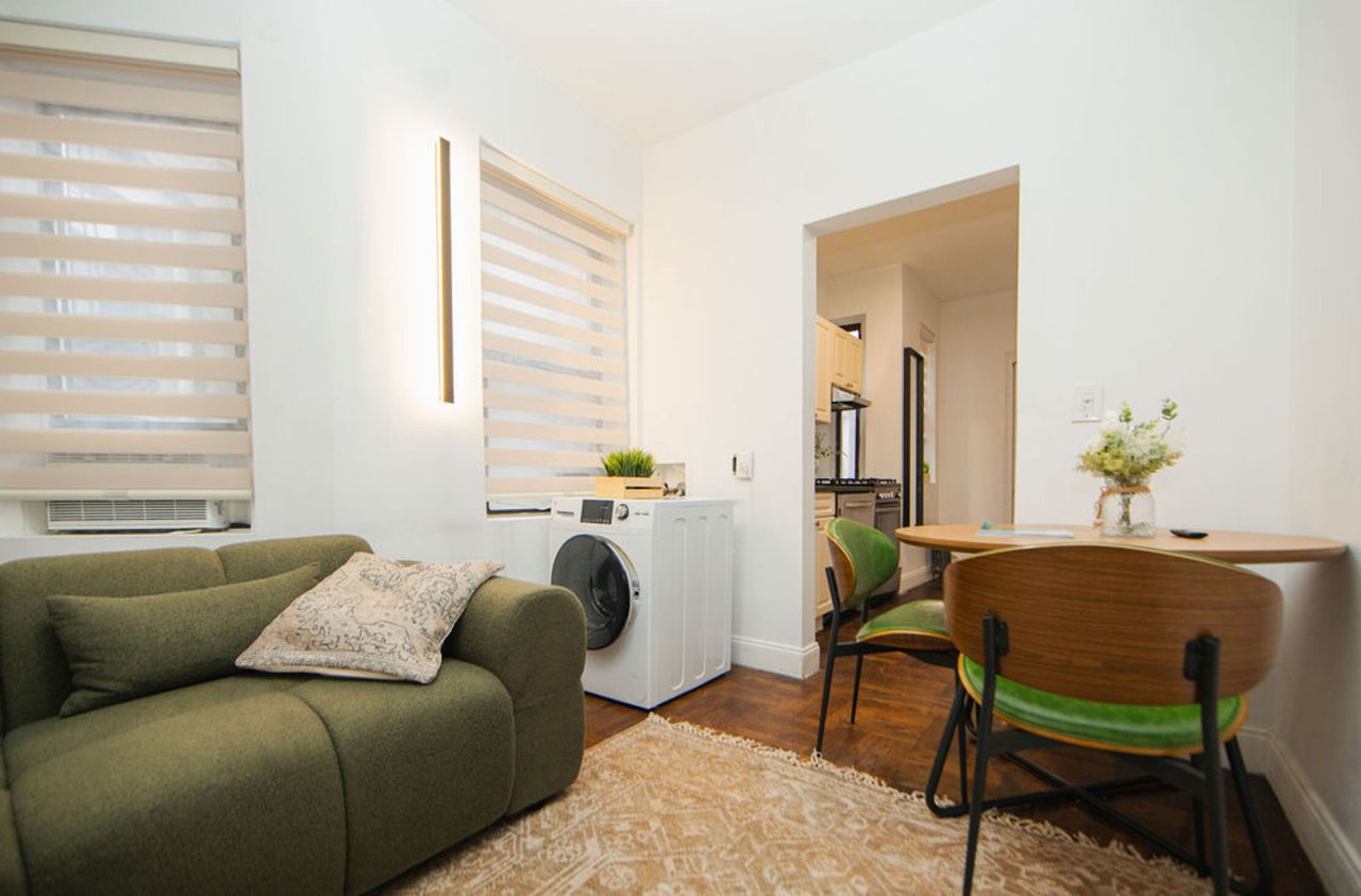 #1120: East Village - 1 Bedroom (Queen) - #1120: East Village - Gallery - 9