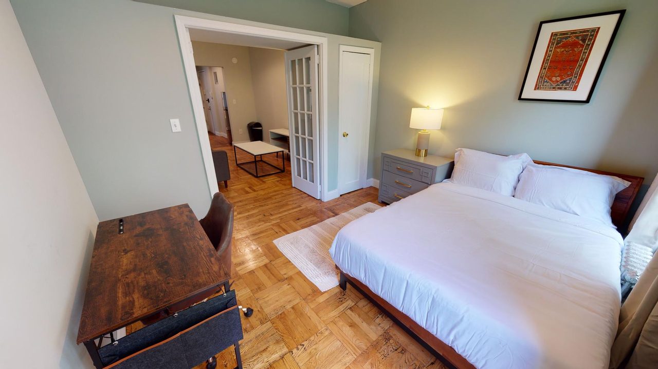  #1120: East Village - 1 Bedroom (Queen)  -  #1120: East Village  - Gallery -  26