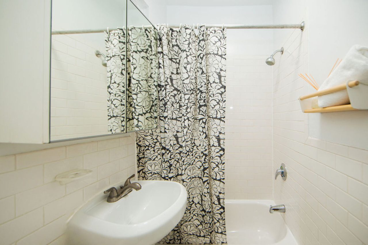  #1120: East Village - 1 Bedroom (Queen)  -  #1120: East Village  - Gallery -  6