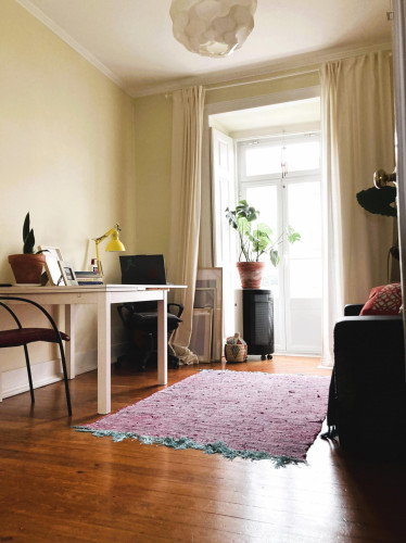 Delightful Double Bedroom with a private bathroom at Lisbon's heart.