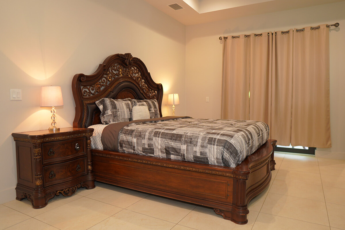 Master Bedroom (Full Room) - 1