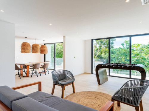 Luxury Stunning Coliving w/ Pool + Gym 10 minutes away from Tulum Beach