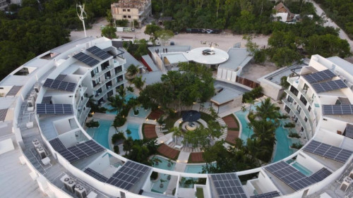 Luxury Stunning Coliving w/ Pool + Gym 10 minutes away from Tulum Beach