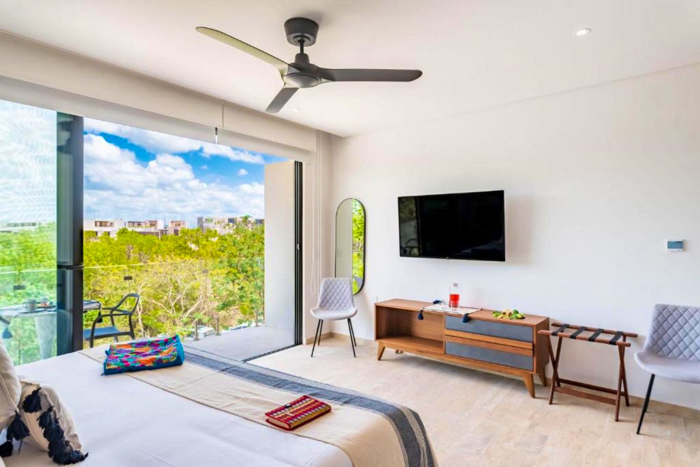  Private Studio  -  Luxury Stunning Coliving w/ Pool + Gym 10 minutes away from Tulum Beach  - Gallery -  22