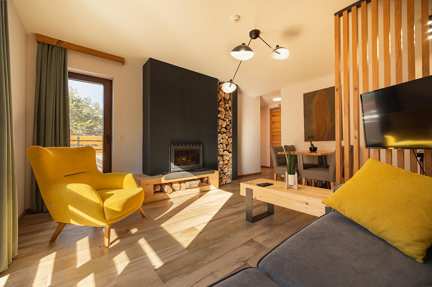 Master Suite - Stylish Mountain Coliving & Co-working + Outdoor Chill Zones + Social Lounge + Nature Wellness - Gallery - 30