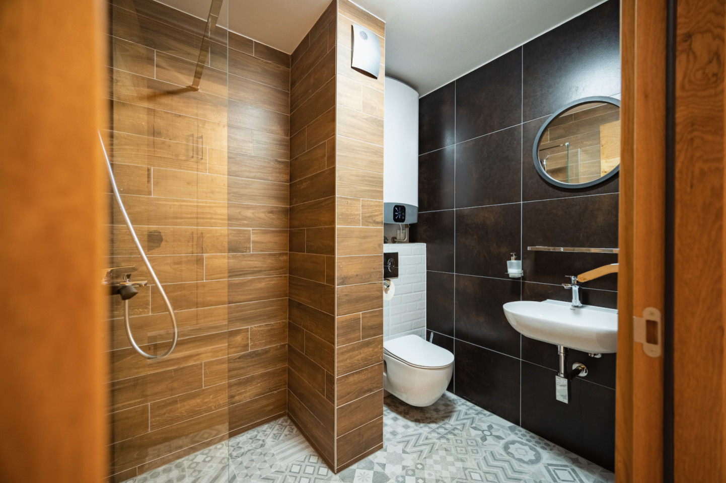 Mini Suite - Stylish Mountain Coliving & Co-working + Outdoor Chill Zones + Social Lounge + Nature Wellness - Gallery - 13