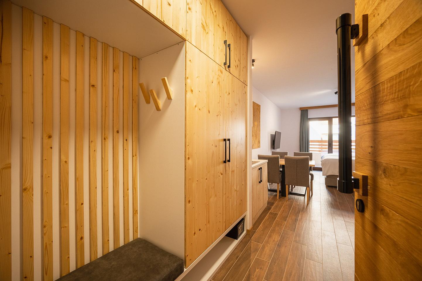 Mini Suite - Stylish Mountain Coliving & Co-working + Outdoor Chill Zones + Social Lounge + Nature Wellness - Gallery - 9
