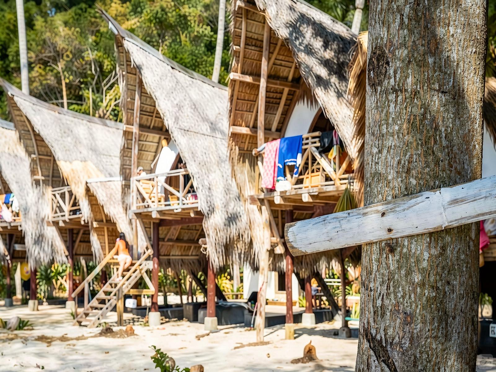 Large Bamboo Hut With Sea View - Blissful Island Coliving: Perfect for Work & Relaxation with High-Speed Internet - Gallery - 27