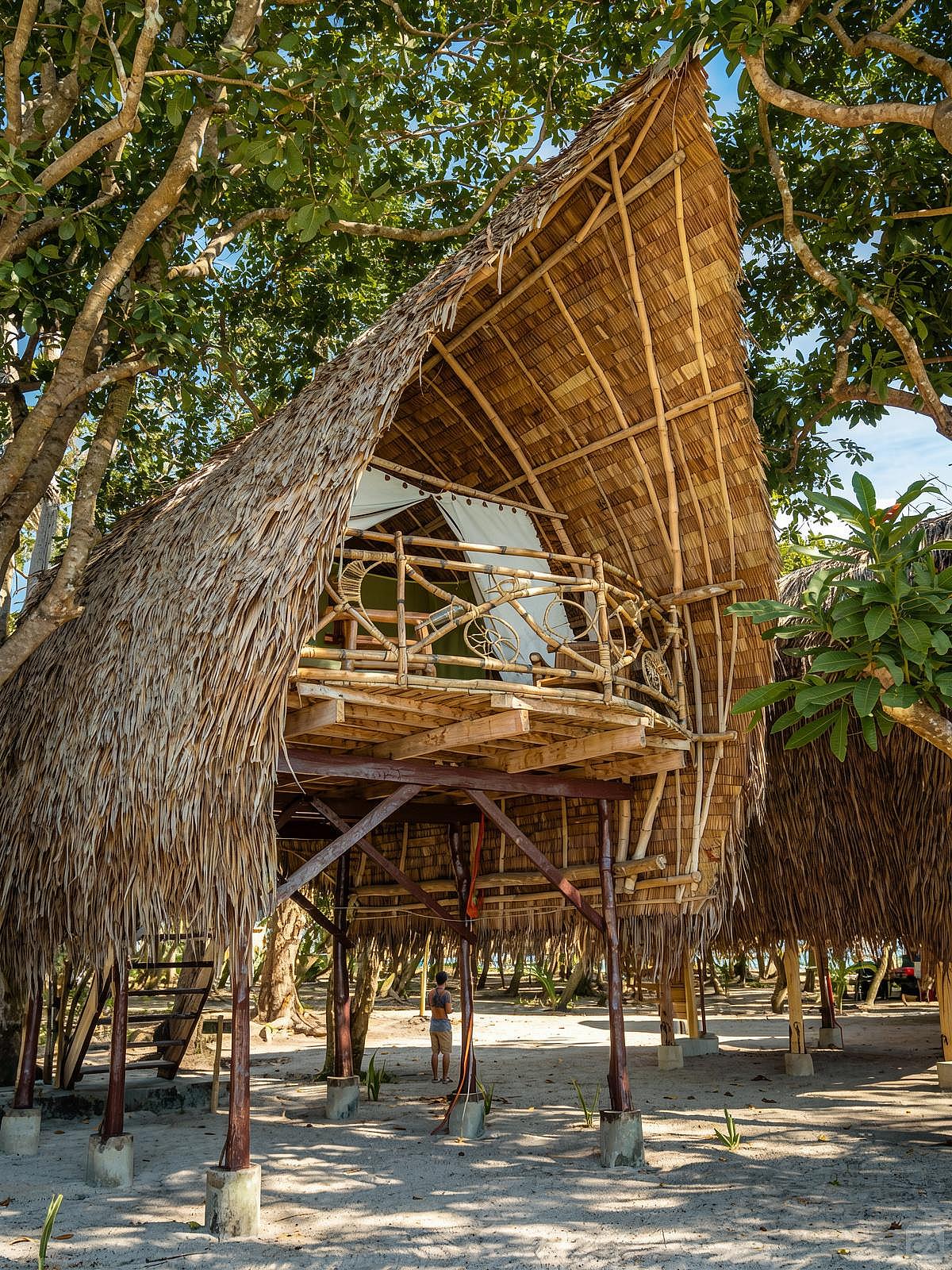 Large Bamboo Hut With Sea View - Blissful Island Coliving: Perfect for Work & Relaxation with High-Speed Internet - Gallery - 1