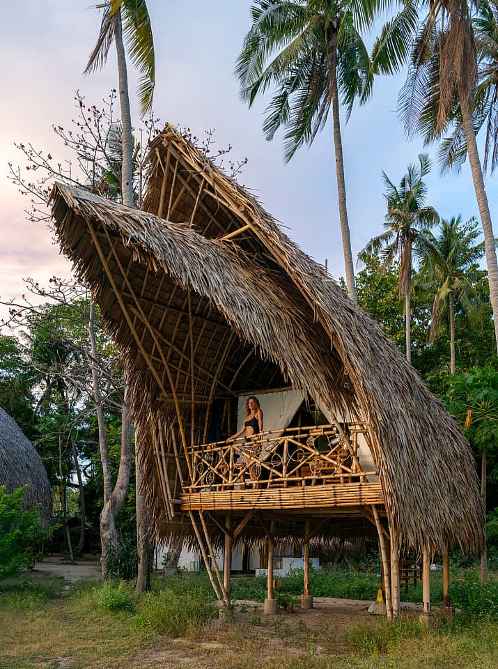 Large Twin Bamboo Hut With Sea View - Blissful Island Coliving: Perfect for Work & Relaxation with High-Speed Internet - Gallery - 1
