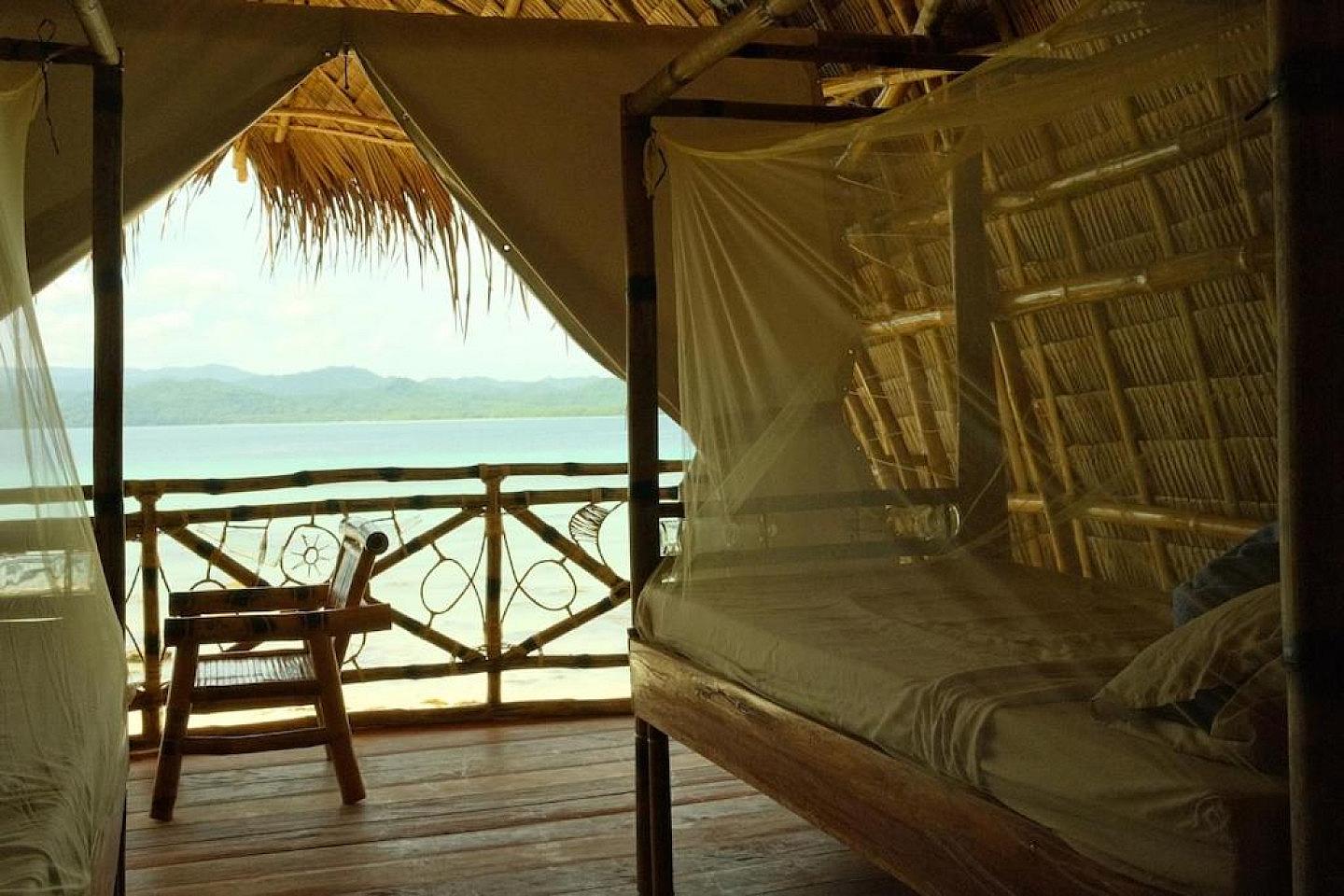 Large Twin Bamboo Hut With Sea View - Blissful Island Coliving: Perfect for Work & Relaxation with High-Speed Internet - Gallery - 14