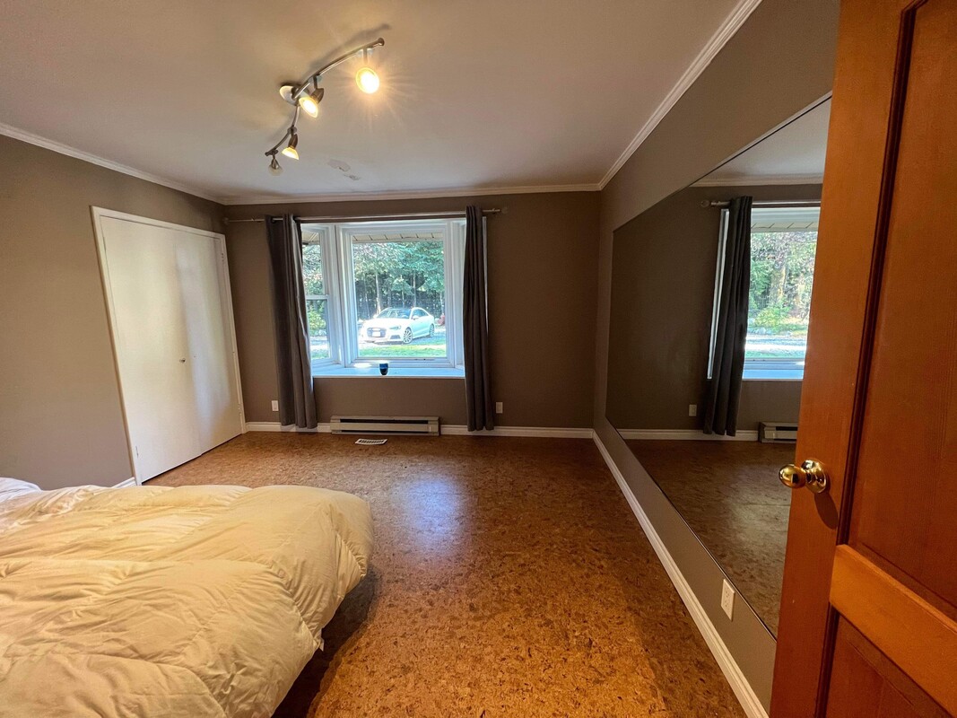  Room 1(Full Room)  -  Sanctuary on Vancouver Island!  - Gallery -  1