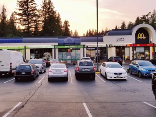  Fully Furnished rooms for students