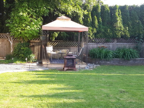 Large peaceful country setting