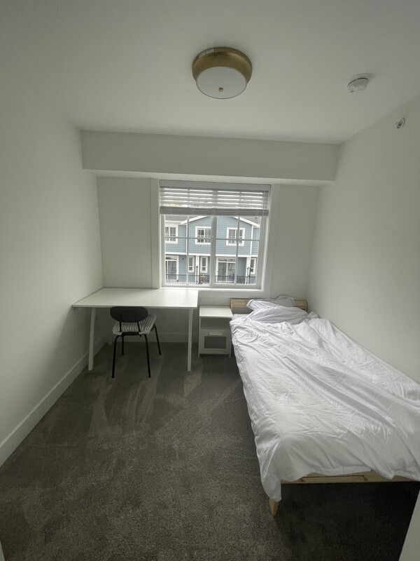  Room 2(Full Room)  -  Private room+bathroom in Langley  - Gallery -  1