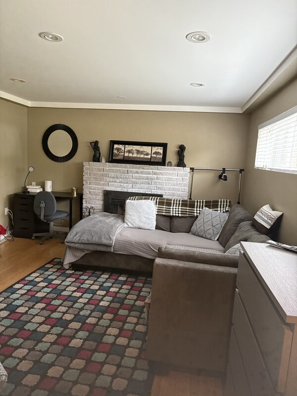  Bedroom Suite(Full Room)  -  Cozy, loving home  - Gallery -  1