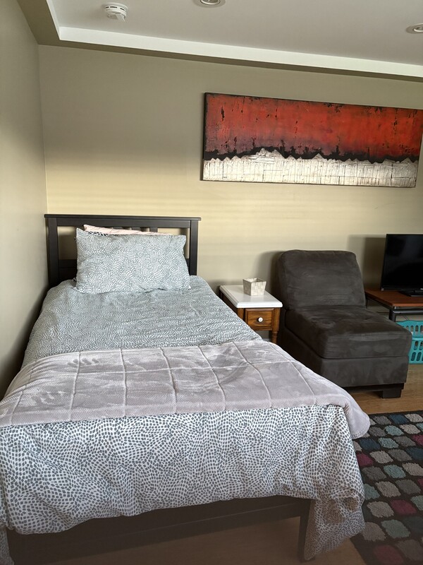  Room(Full Room)  -  Cozy, loving home  - Gallery -  1