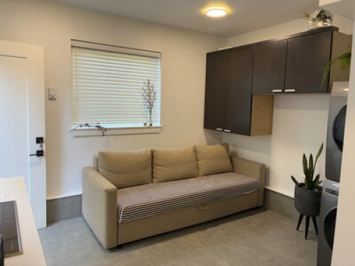 Rooms in bright, new house. - Gallery - 15