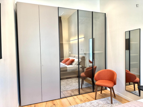 City center, 1-bedroom apartment in Via Lagrange - Gallery - 17