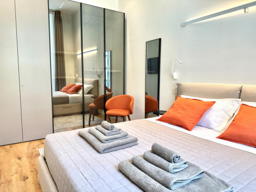 City center, 1-bedroom apartment in Via Lagrange - Gallery - 16