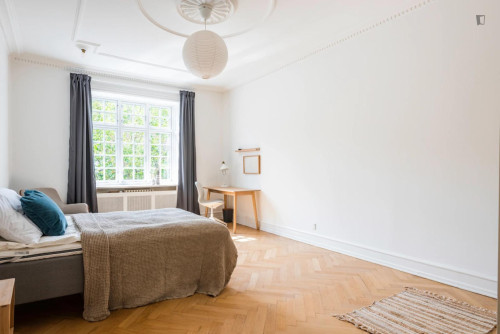 Stylish single bedroom in well-connected Østerbro