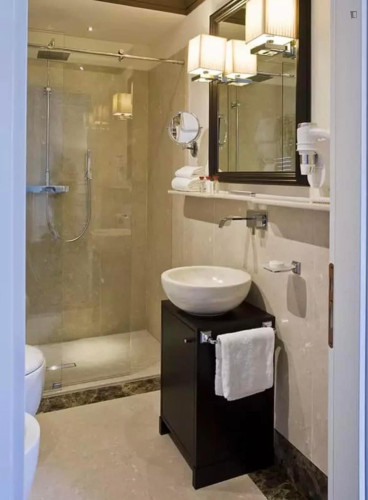 Beautiful Double Bedroom in Florence