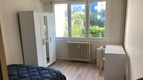 Room in Rue Lainé Laroche, Angers for 180 m² with 3 bedrooms - Gallery - 8