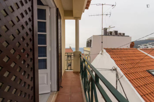 Fascinating 2 Bedroom Apartment with a view close to Sesimbra Beach