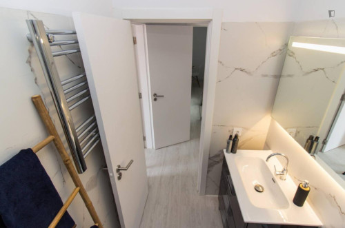 Fascinating 2 Bedroom Apartment with a view close to Sesimbra Beach - Gallery - 10