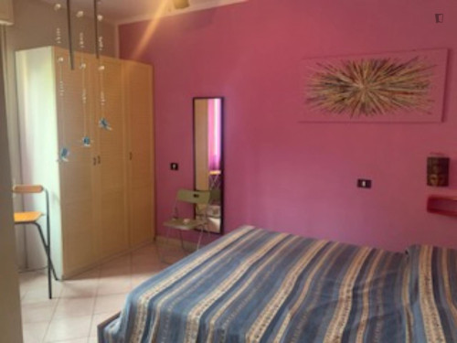 Double bedroom, with balcony, in 2-bedroom apartment