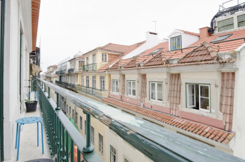Welcoming Twin/Double bedroom in Vistas de Lisboa Hostel - Gallery - 4