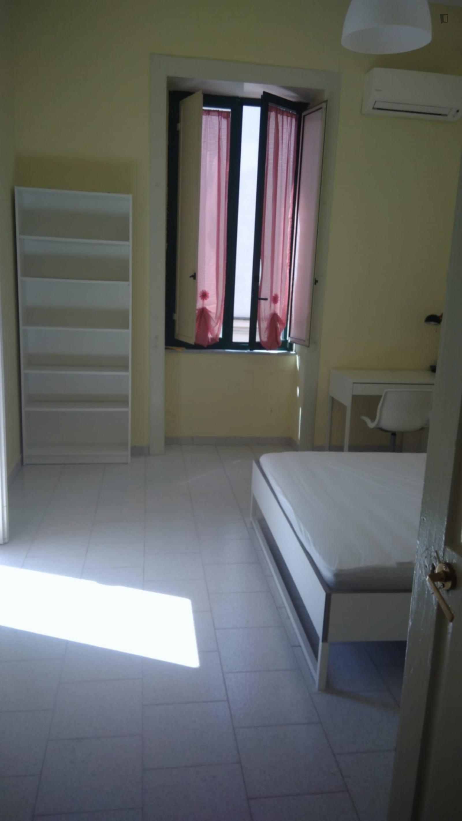  Double Bedroom In A Shared Apartment  -  Double Bedroom in a Shared Apartment  - Gallery -  1