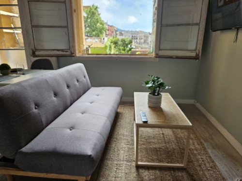 Stylish Coliving Apartment Steps from Las Ramblas in Historic Ciutat Vella