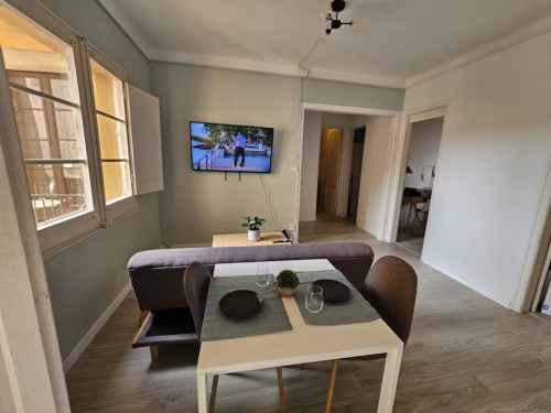 Stylish Coliving Apartment Steps from Las Ramblas in Historic Ciutat Vella