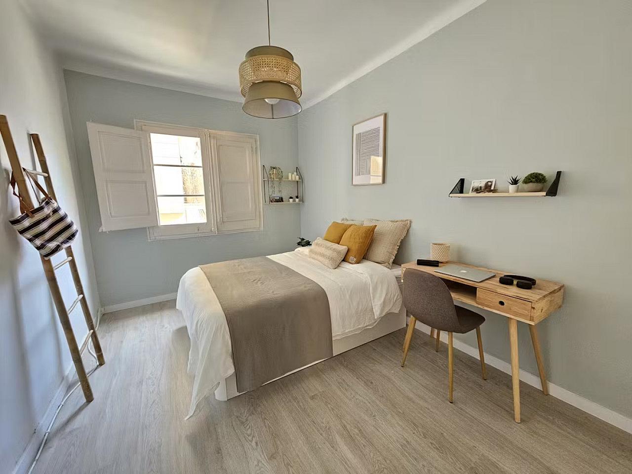  Room 1  -  Stylish Coliving Apartment Steps from Las Ramblas in Historic Ciutat Vella  - Gallery -  20