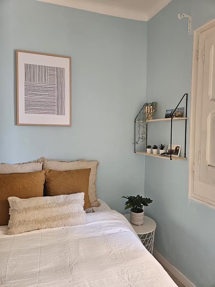  Room 3  -  Stylish Coliving Apartment Steps from Las Ramblas in Historic Ciutat Vella  - Gallery -  2