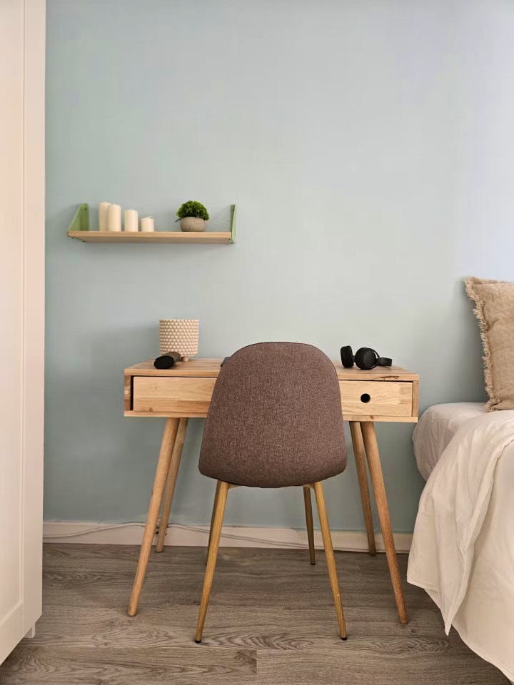  Room 3  -  Stylish Coliving Apartment Steps from Las Ramblas in Historic Ciutat Vella  - Gallery -  14