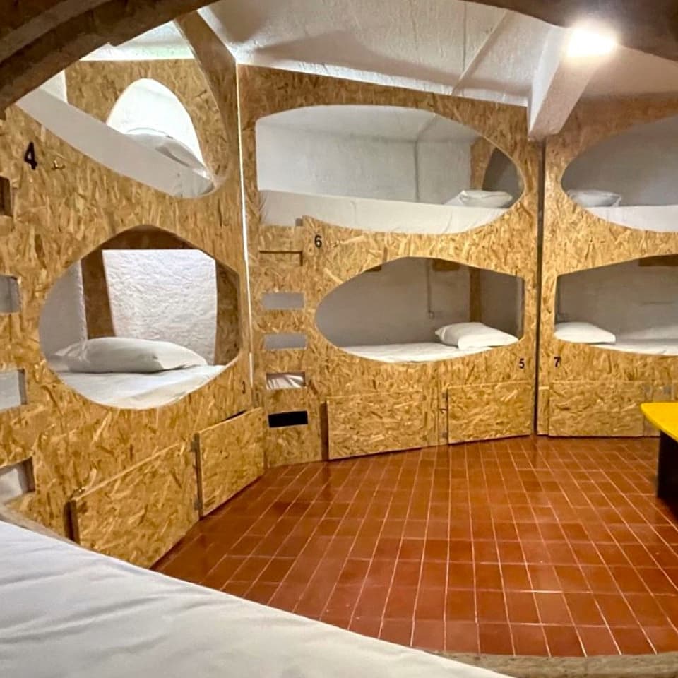 Bed In A 4-Bed Mixed Gender Room - 5