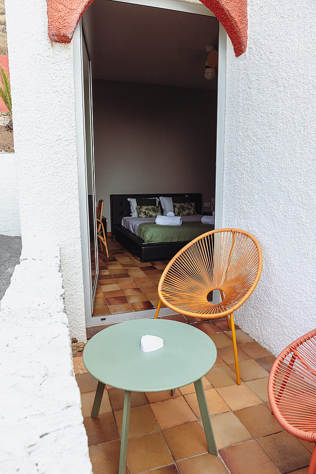 Deluxe Double Room Ensuite With Balcony And Ocean View - 15