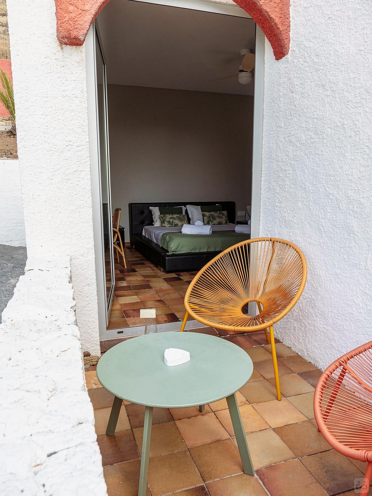 Deluxe Double Room Ensuite With Balcony And Ocean View - 7