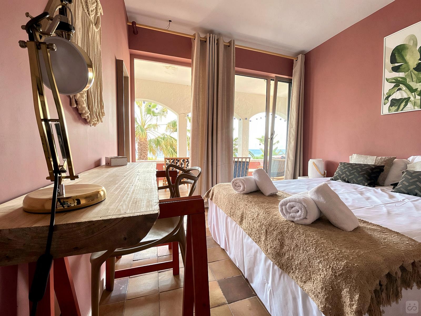Double Room Ensuite With Ocean View - 19