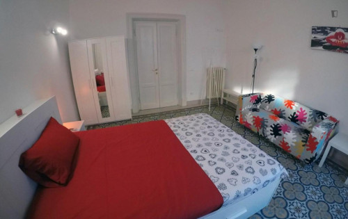 Neat double bedroom in Santa Maria Novella