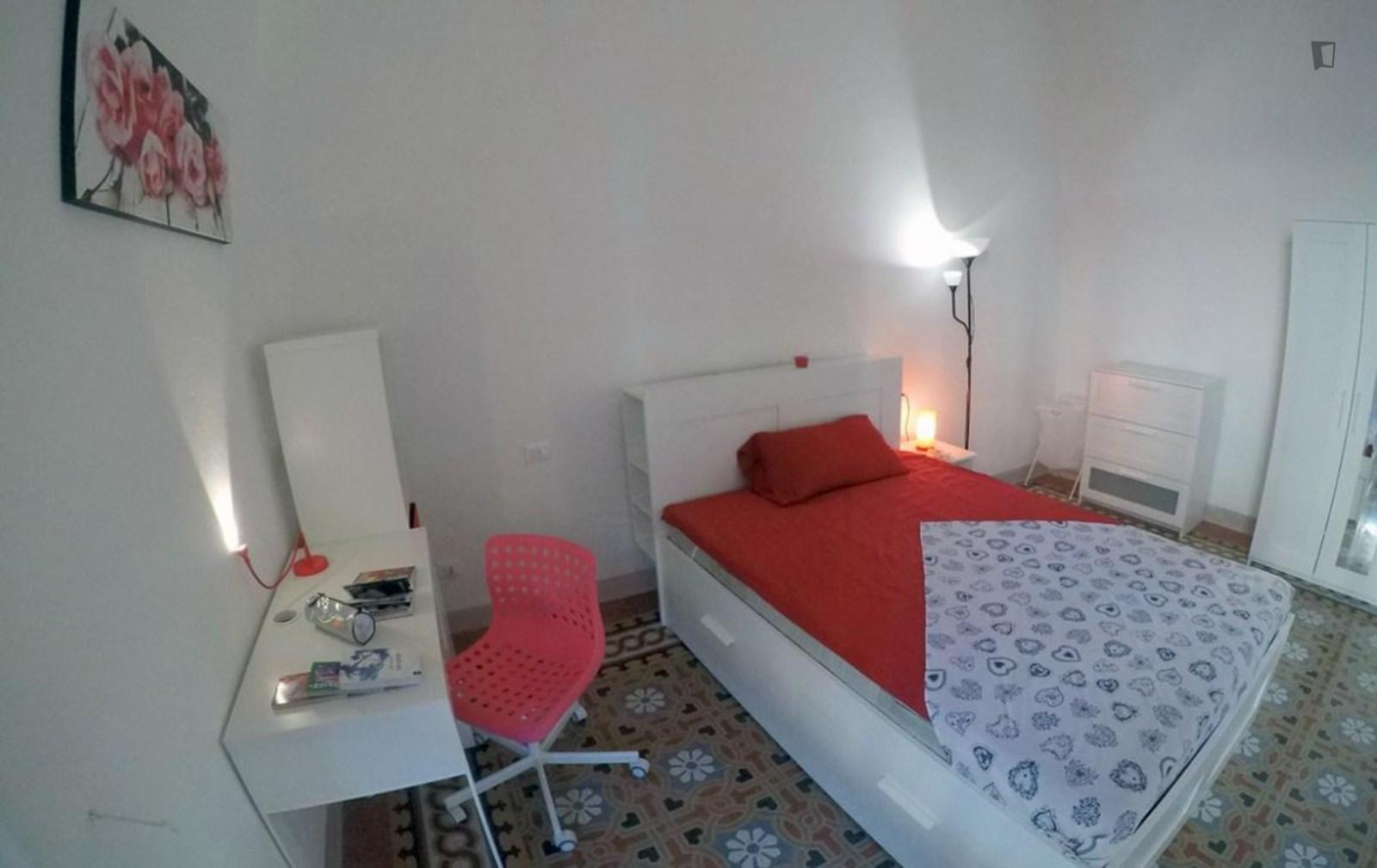 Welcoming Single Bedroom In Campo Di Marte - Welcoming single bedroom in Campo di Marte - Gallery - 1
