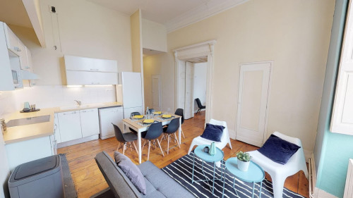 Elegant Stylish Apt. w/ Rooftop Terrace near Pont Saint-Pierre