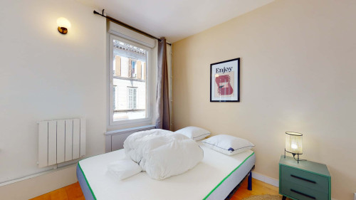 Marseille Olivier - Private Room (2) - Gallery - 5
