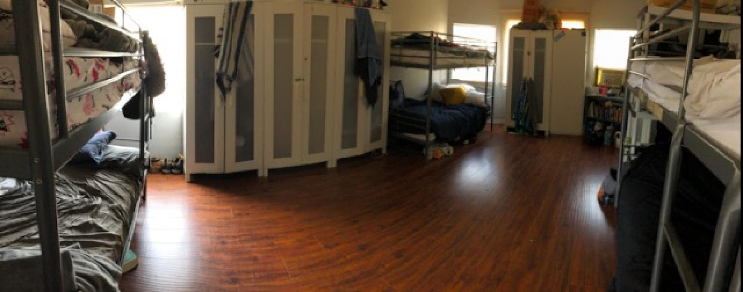 Bed In A 6-Bed Males Only Room - 21