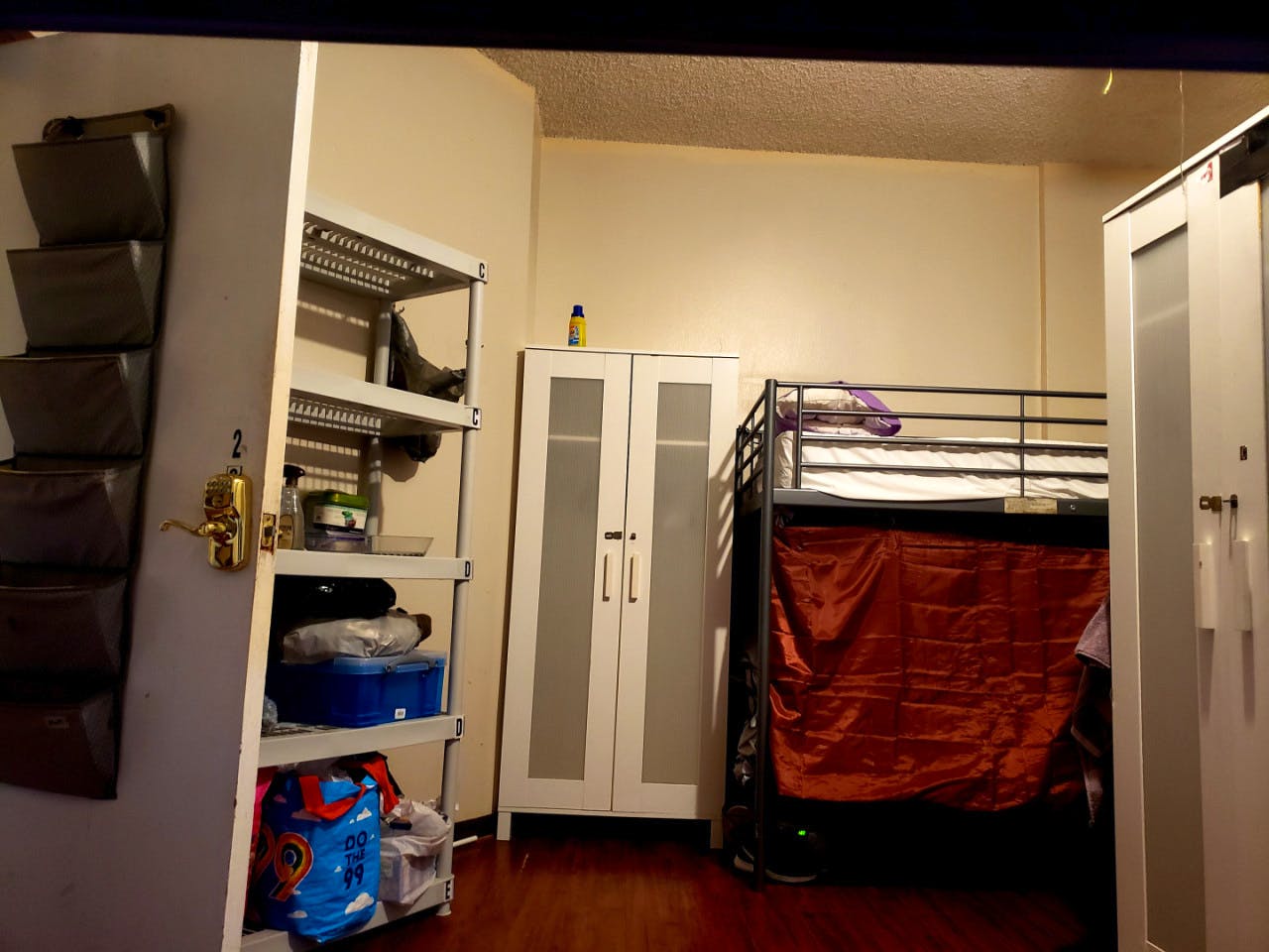 Bed In A 6-Bed Males Only Room - 2